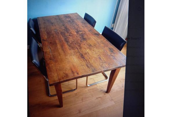 Ambachtelijk gemaakte tafel uit oude grenen vloerdelen - 17479214537724394031704346121383