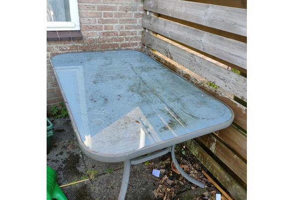 Glazen buiten tafel - IMG20250418180837