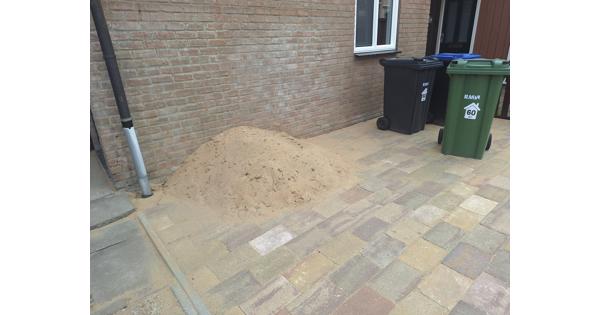 Zand (tussen 0.5 en 1 kuub)