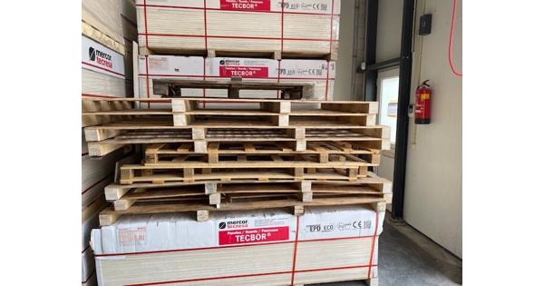 gratis af te halen gebruikte pallets