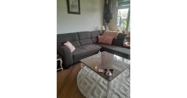 Aangeboden bankstel 3,5 jaar oud