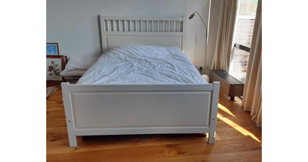 Ikea Hemnes bed 140 x 200 vintage model, frame + lattenbodem