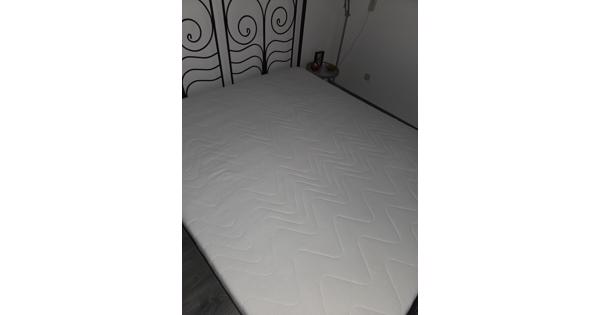 Matras 180x200 (logeerkamer)