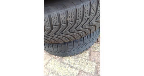 4 stalen velgen met winterbanden Fiat Panda