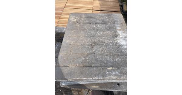 Gebruikte tegels circa 20 stuks