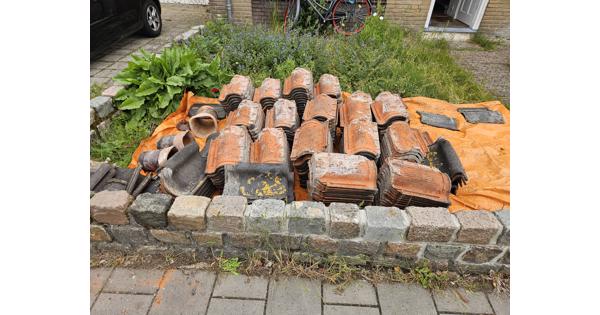160-180 dakpannen en zijpannen