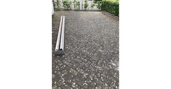 Bijna 4 meter brede Luifel
