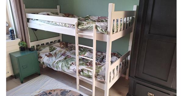 Stapelbed of 2 losse bedden