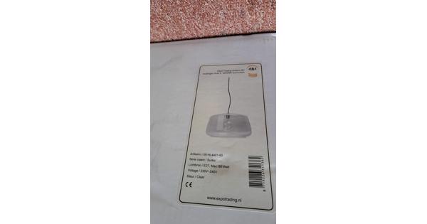 Twee plafondlampen