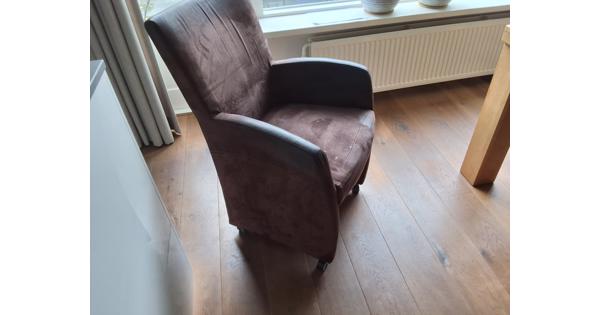 6 eettafel stoelen op wieltjes