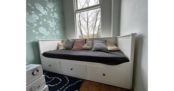 Slaapbank ikea 2 personen inclusief matrassen