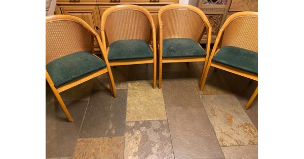 4 eettafel stoelen