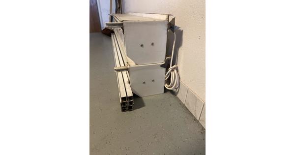 2 rolluiken 150cm breed en 170cm hoog