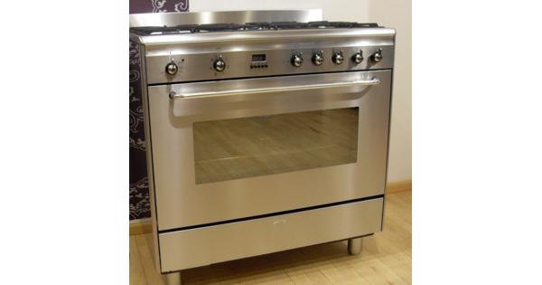 SMEG 5-pits gasfornuis met oven 90 x 60cm