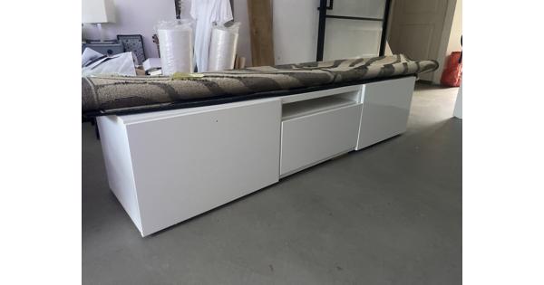 Besta TV meubel 3 deurs