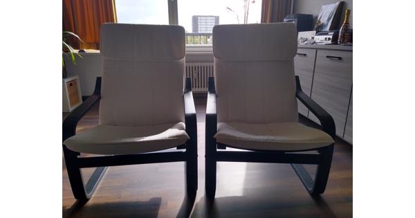 2 IKEA loungestoelen 