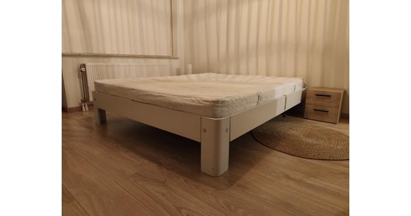 Tweepersoonsbed 160x200