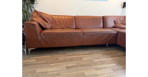 Cognac kleurige hoekbank