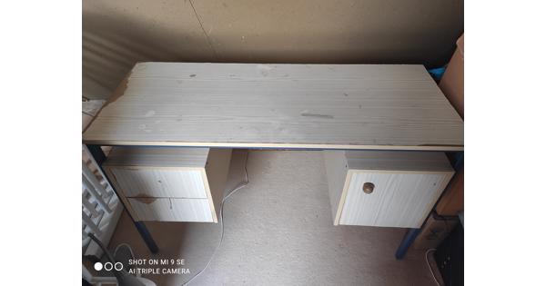 Houten bureau