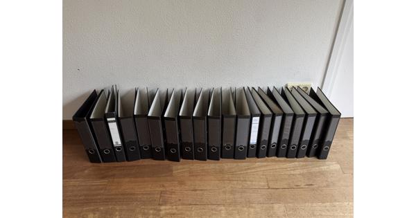 Partij van 20 gebruikte ordners