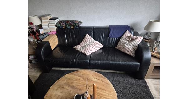 2 en 3 zwart leren bank