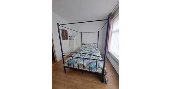 Tweepersoonsbed / hemelbed 140x200