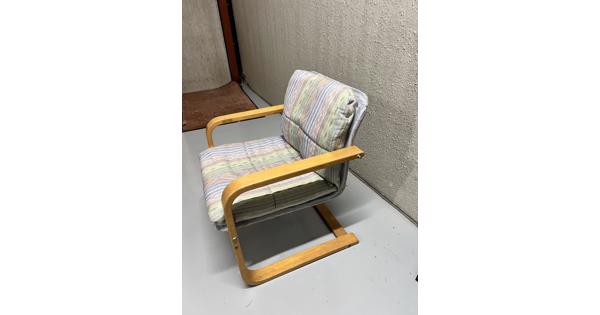 Ikea stoel 40 jaar oud 