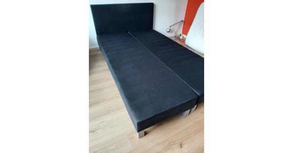 lattenmatrasbodem met poten 60 x 200 (2x) met hoofdbord IKEA