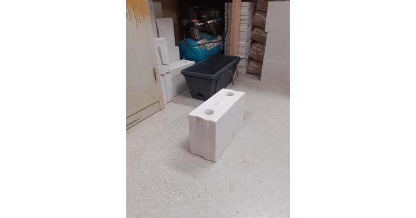 30 nieuwe witte gasbetonblokken