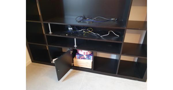 Ikea Expendit zwarte TV meubel 185x185