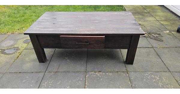 Bruine salontafel met lade
