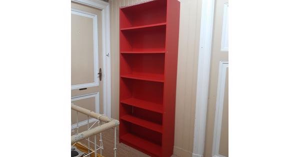 rode boekenkast