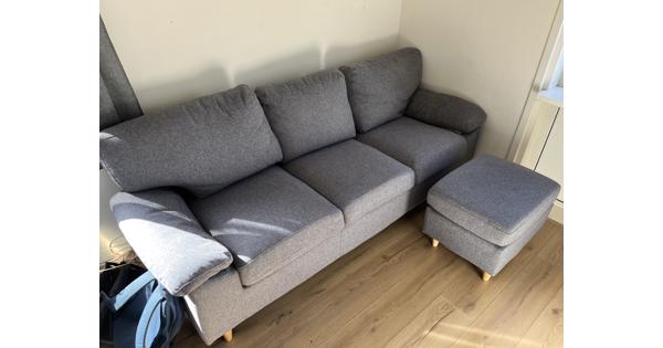 3-zits bank met poef gratis af te halen