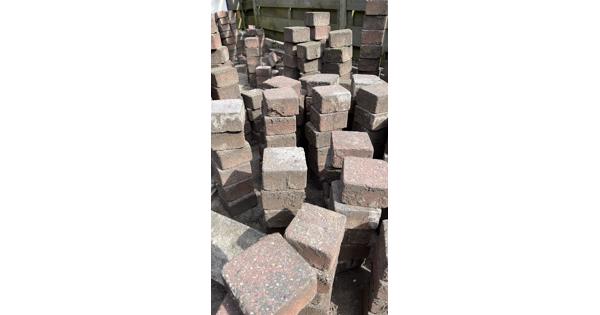 Honderden tuinstenen