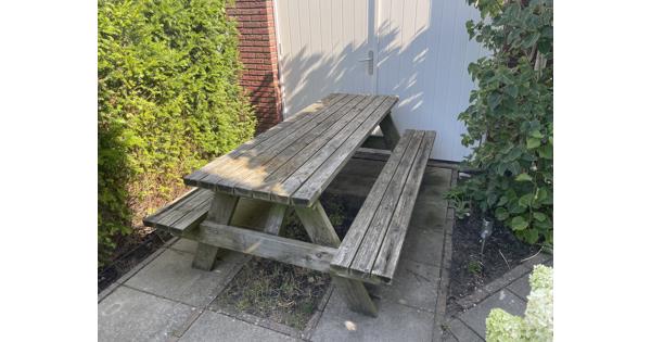 houten tuintafel