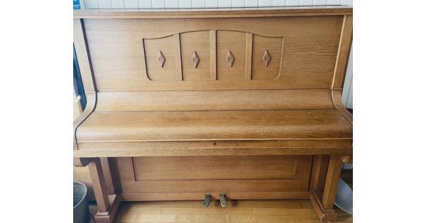 Fraaie vintage piano