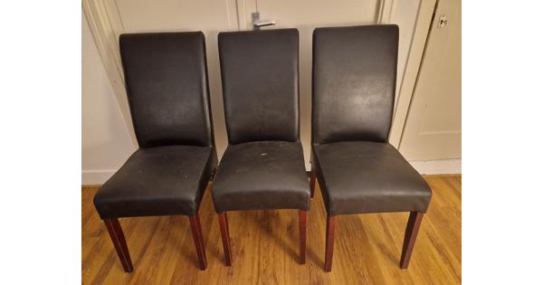 3 leren stoelen