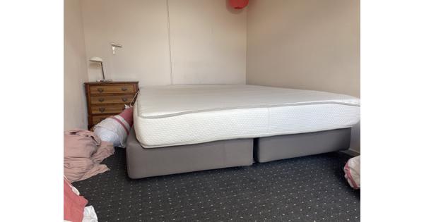 IKEA Boxspring 160x200 incl matras