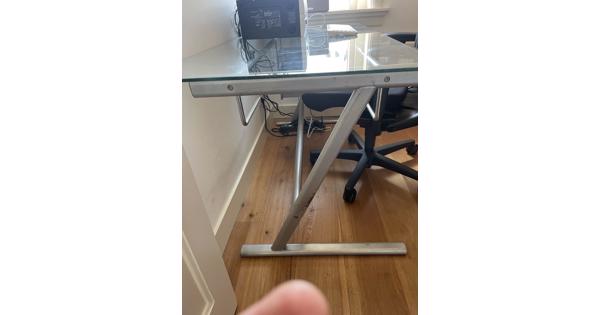 Glazen bureau