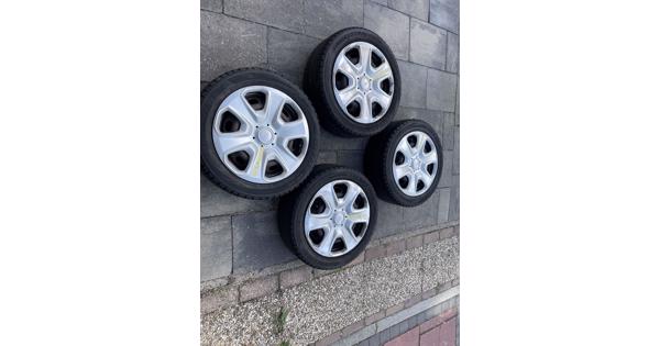 4 metalen velgen/ banden 195/50 R15