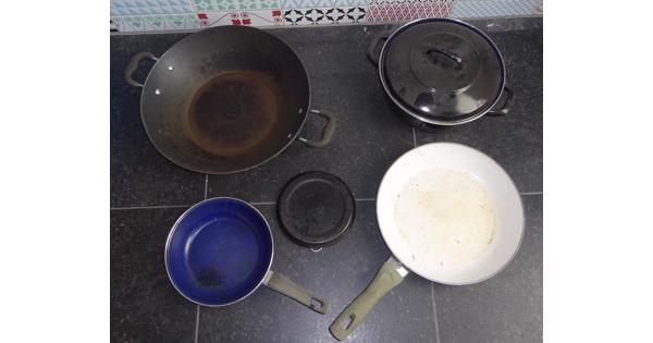Negen pannen: koekenpannen braadpan steelpan