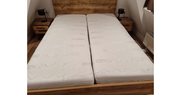 Zo goed als nieuw matras met beddengoed