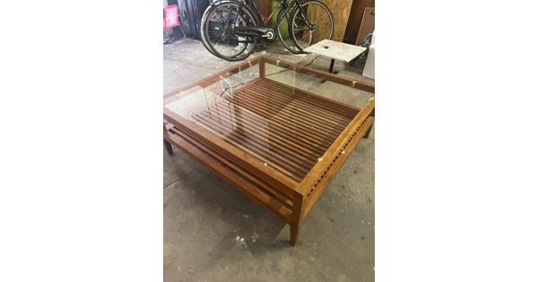 Prachtige Vintage Teak Salontafel met Glazen Blad - Jaren 60/70 Scandinavisch Design