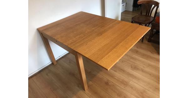 Uitschuifbare IKEA-tafel