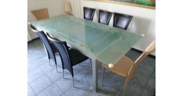 Glazen eettafel uitschuifbaar