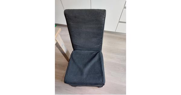 6x zwarte stoelen