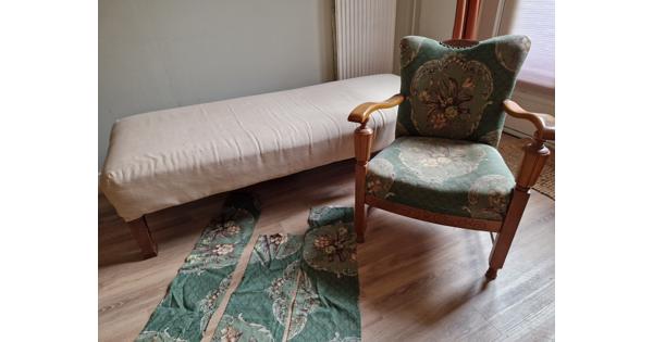 Leuke feauteil en sofa ( opnieuw bekleden)