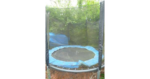 Trampoline voor in de tuin met net