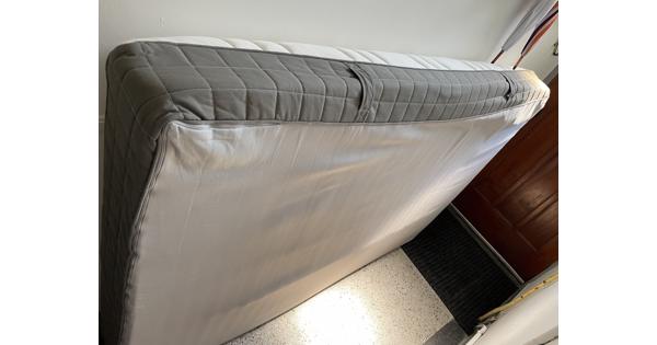 Matras van Ikea 140x200 cm