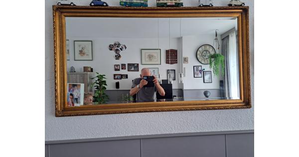 Huiskamerspiegel in klassieke lijst(zie foto)